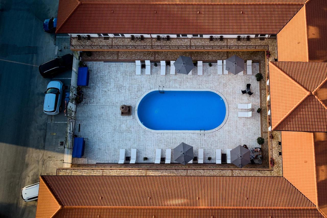 Camere De Inchiriat Havana Beach 那沃达利 外观 照片